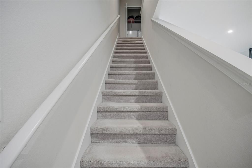 На продажу: $335,000 (3 спален, 2 ванн, 1747 Квадратных фут)