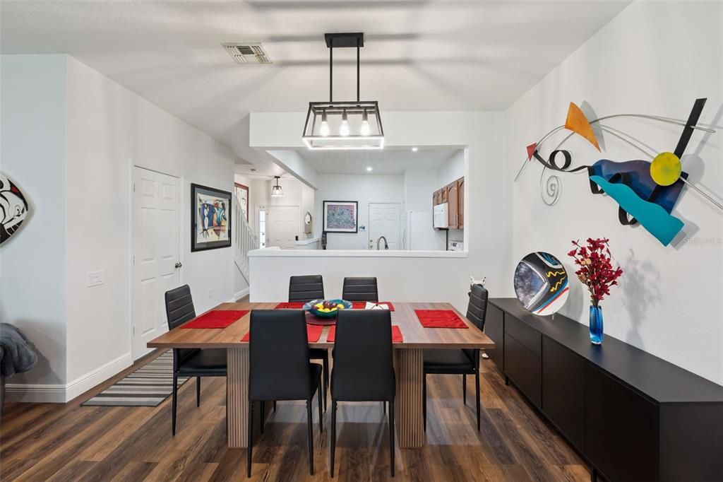 For Sale: $360,000 (3 beds, 2 baths, 1682 Square Feet)