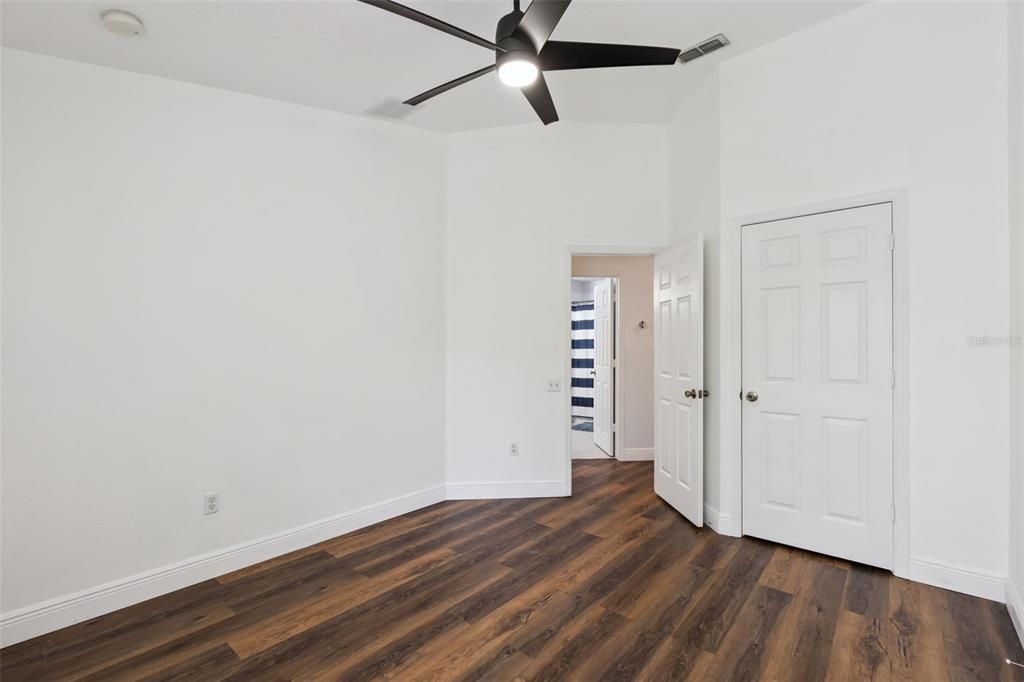 For Sale: $360,000 (3 beds, 2 baths, 1682 Square Feet)