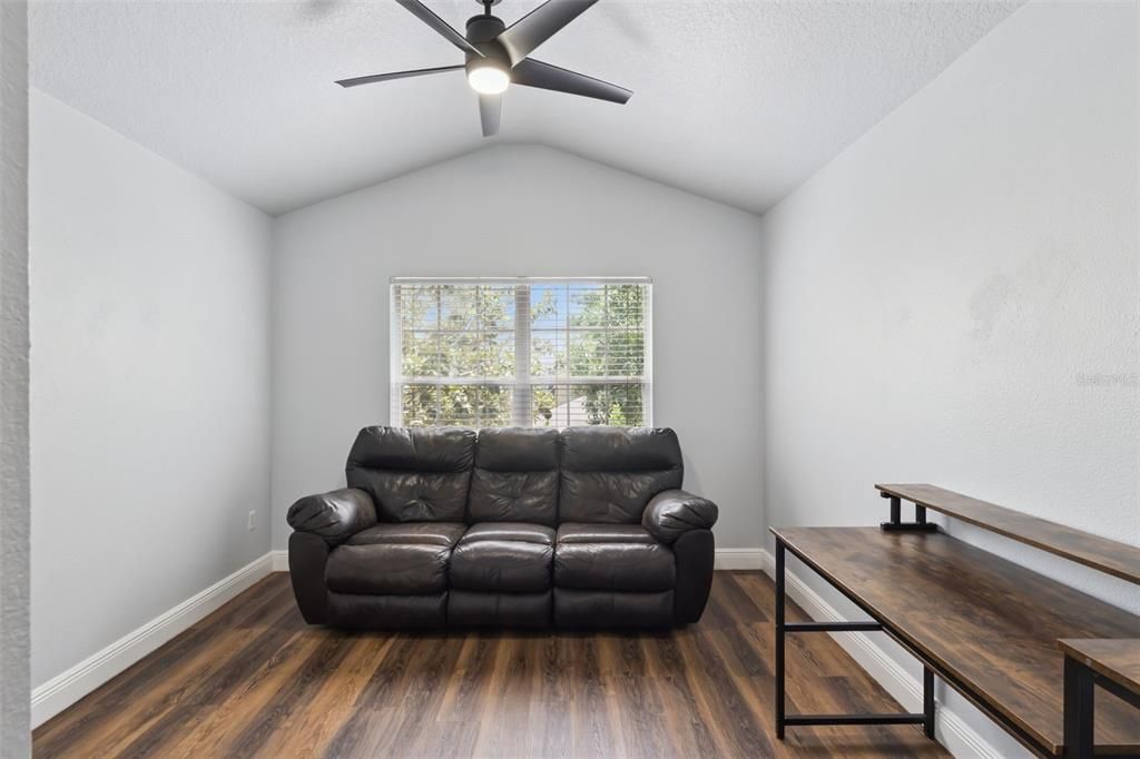 For Sale: $360,000 (3 beds, 2 baths, 1682 Square Feet)