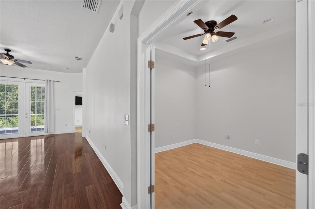 For Sale: $292,500 (2 beds, 2 baths, 1455 Square Feet)