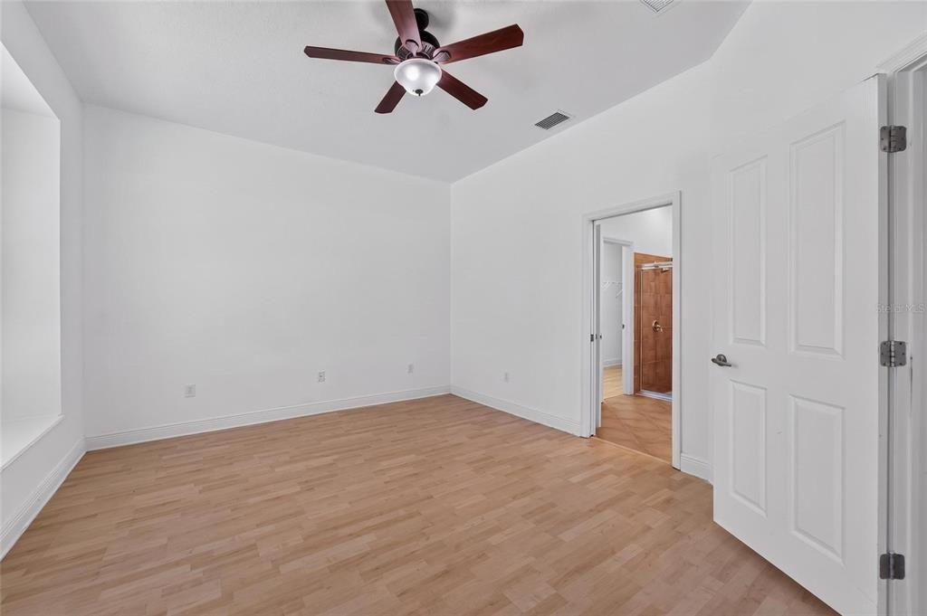 For Sale: $292,500 (2 beds, 2 baths, 1455 Square Feet)