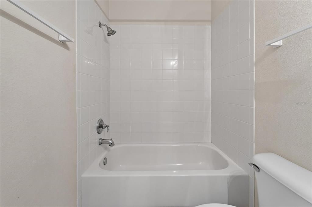 For Sale: $292,500 (2 beds, 2 baths, 1455 Square Feet)