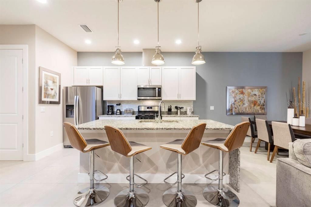 For Sale: $510,000 (5 beds, 6 baths, 2169 Square Feet)