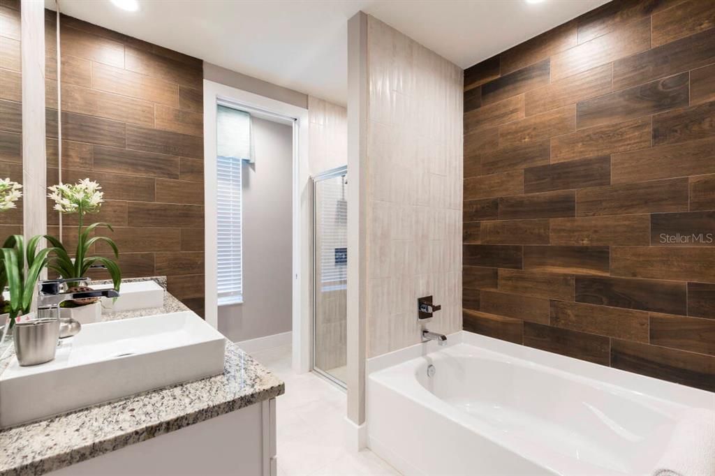 For Sale: $510,000 (5 beds, 6 baths, 2169 Square Feet)