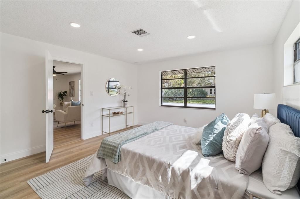 For Sale: $725,000 (4 beds, 2 baths, 1713 Square Feet)