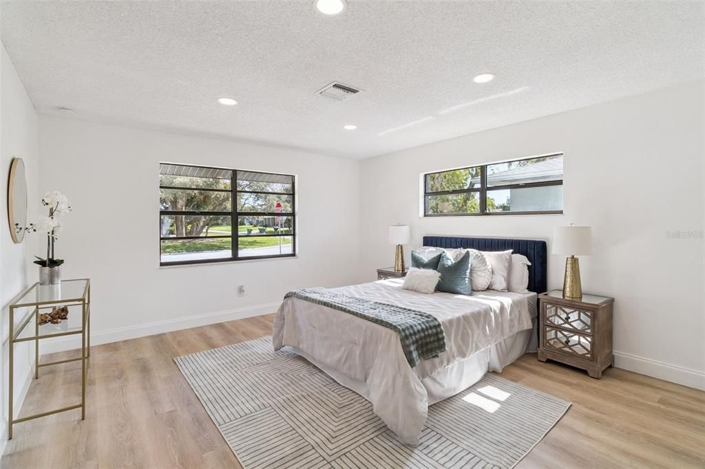 For Sale: $725,000 (4 beds, 2 baths, 1713 Square Feet)