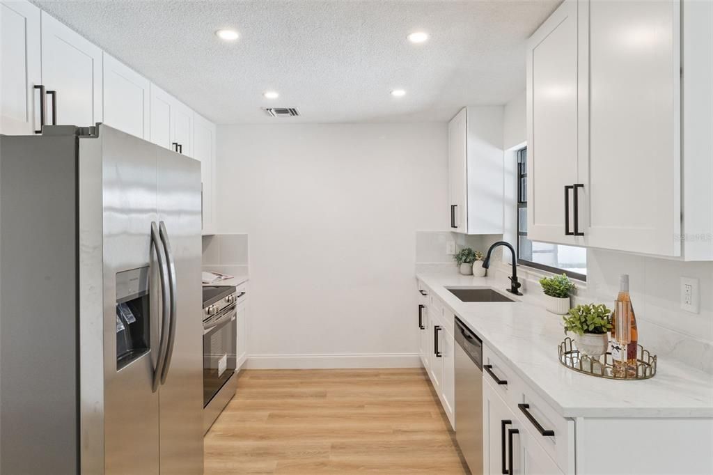 For Sale: $725,000 (4 beds, 2 baths, 1713 Square Feet)