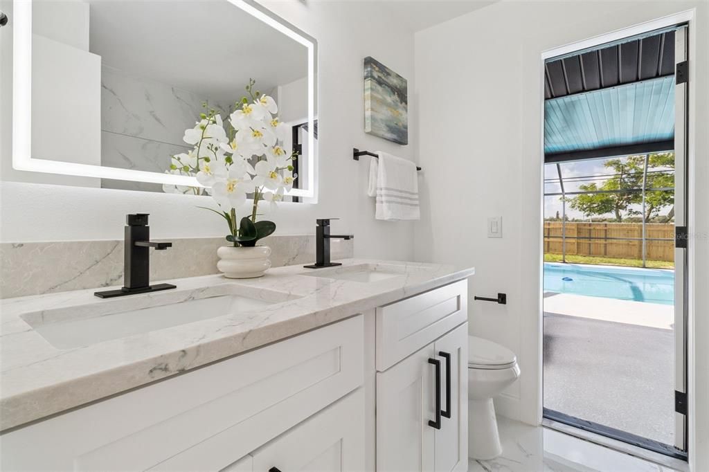 For Sale: $725,000 (4 beds, 2 baths, 1713 Square Feet)