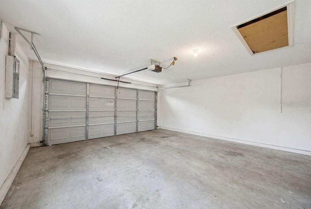 For Sale: $345,000 (3 beds, 2 baths, 1622 Square Feet)