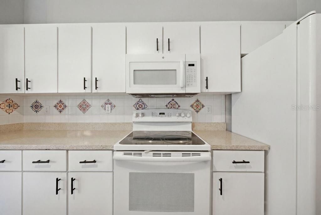 For Sale: $345,000 (3 beds, 2 baths, 1622 Square Feet)