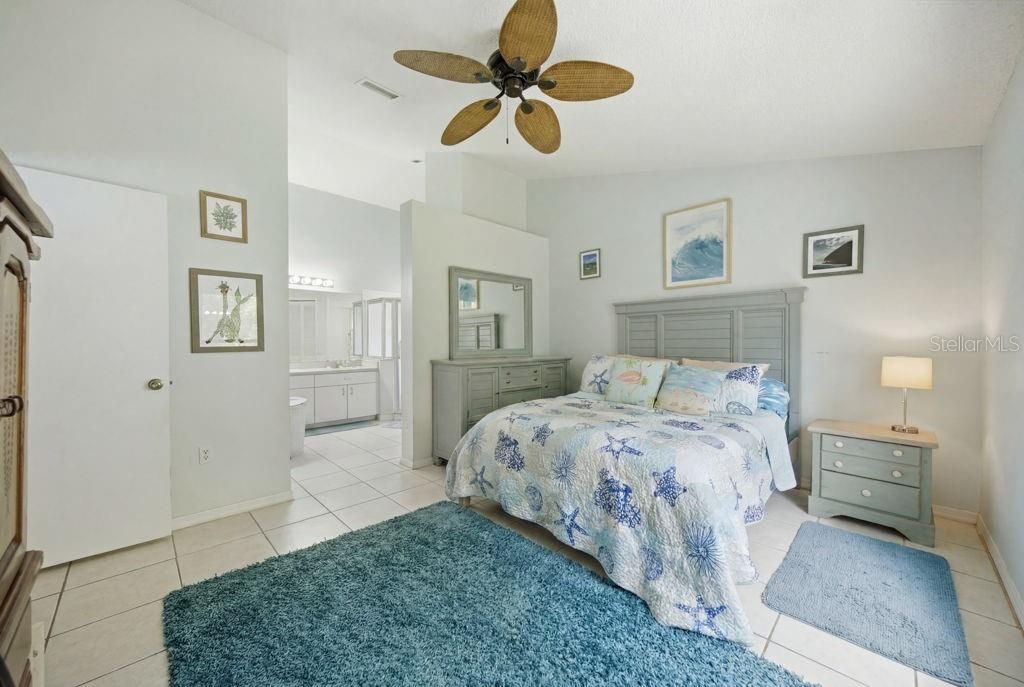 For Sale: $345,000 (3 beds, 2 baths, 1622 Square Feet)