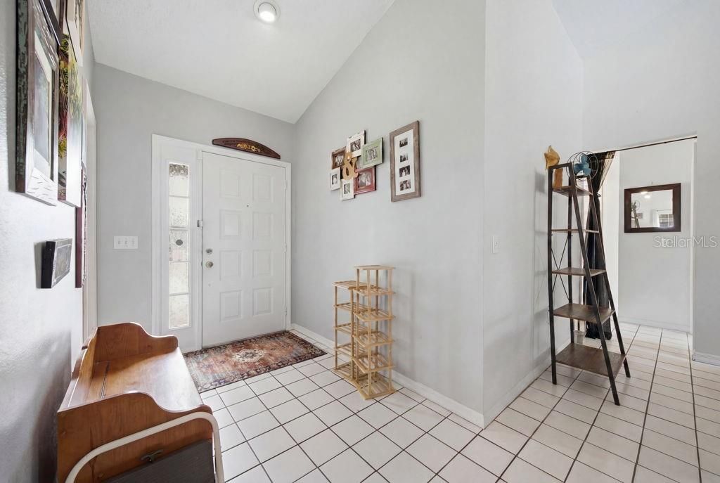 For Sale: $345,000 (3 beds, 2 baths, 1622 Square Feet)