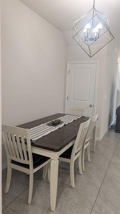 En Venta: $330,000 (3 camas, 2 baños, 1673 Pies cuadrados)