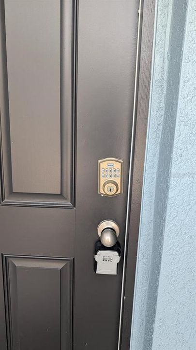 En Venta: $330,000 (3 camas, 2 baños, 1673 Pies cuadrados)