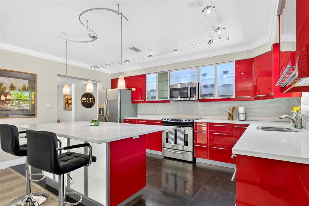 For Sale: $395,000 (3 beds, 2 baths, 1500 Square Feet)