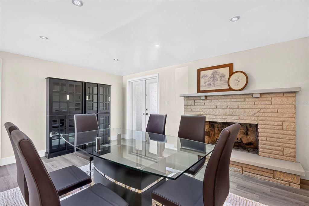 For Sale: $395,000 (3 beds, 2 baths, 1500 Square Feet)