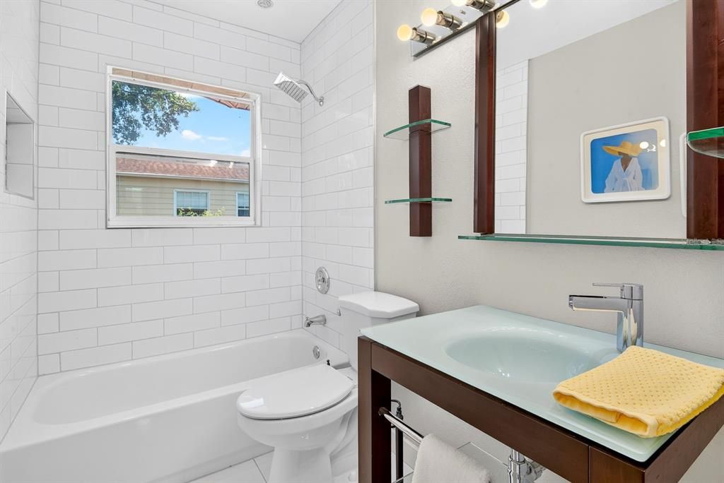 For Sale: $395,000 (3 beds, 2 baths, 1500 Square Feet)