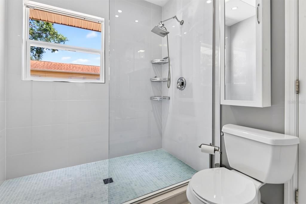 For Sale: $395,000 (3 beds, 2 baths, 1500 Square Feet)