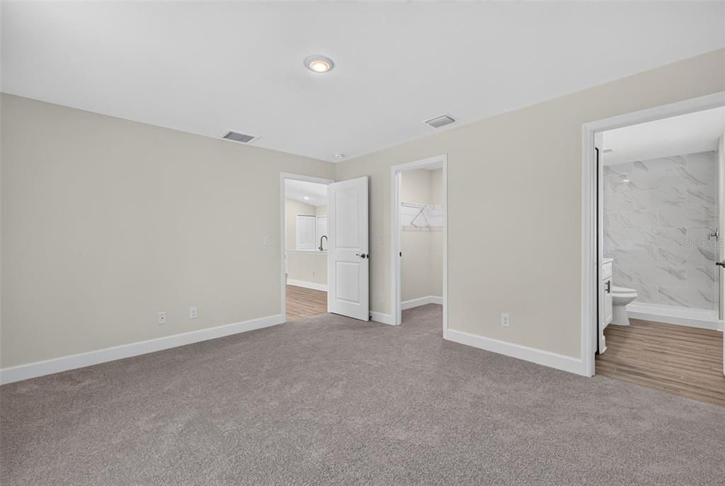 For Sale: $284,500 (3 beds, 2 baths, 1333 Square Feet)