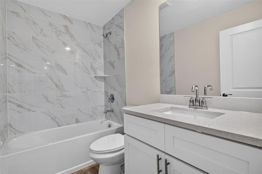 For Sale: $284,500 (3 beds, 2 baths, 1333 Square Feet)