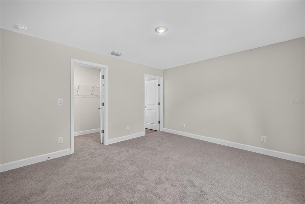 For Sale: $284,500 (3 beds, 2 baths, 1333 Square Feet)