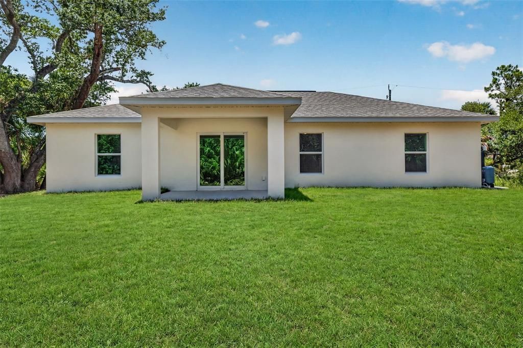 For Sale: $284,500 (3 beds, 2 baths, 1333 Square Feet)