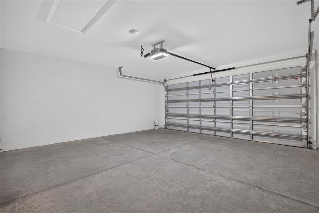 For Sale: $284,500 (3 beds, 2 baths, 1333 Square Feet)