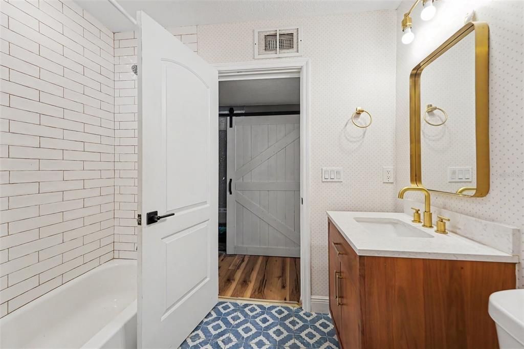 En Venta: $679,900 (4 camas, 3 baños, 1711 Pies cuadrados)