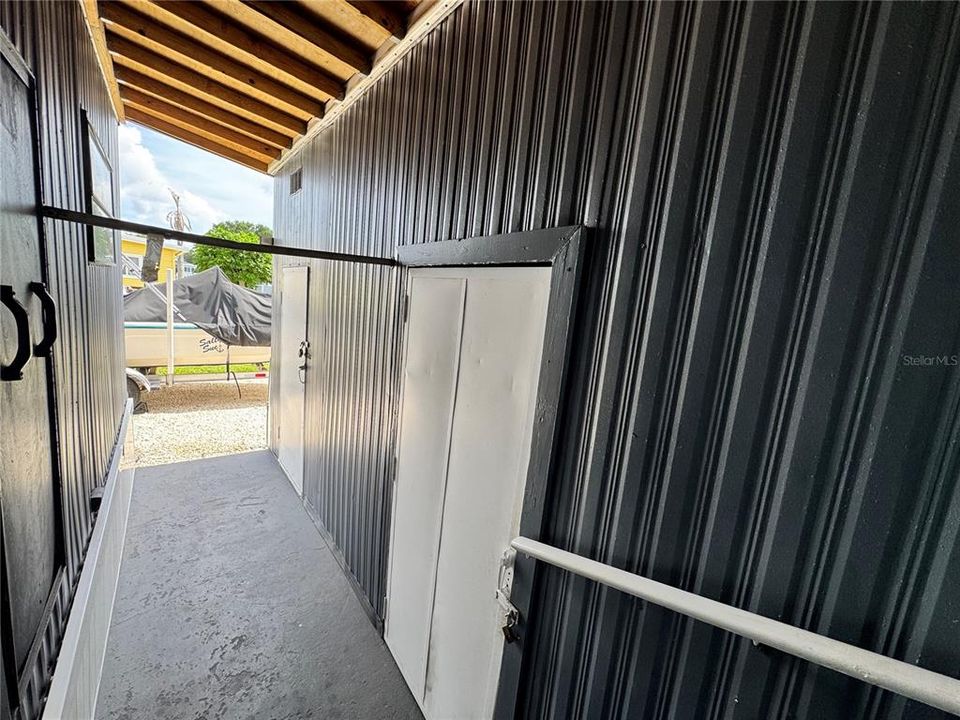 На продажу: $189,000 (2 спален, 1 ванн, 1170 Квадратных фут)