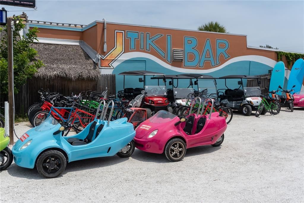 На продажу: $1,600,000 (2 спален, 2 ванн, 1165 Квадратных фут)