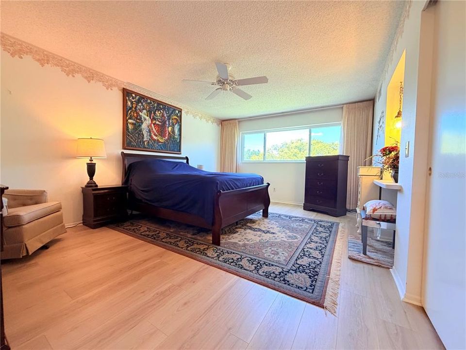 В аренду: $1,600 (2 спален, 2 ванн, 1400 Квадратных фут)