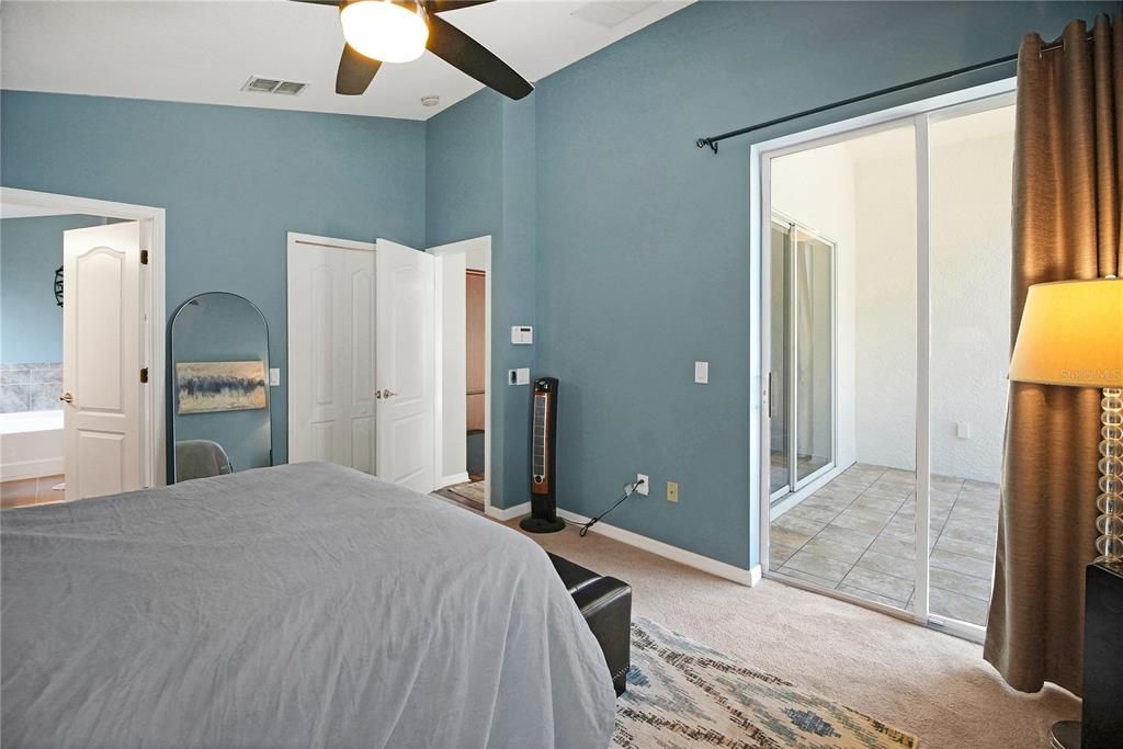 For Sale: $365,000 (4 beds, 3 baths, 1831 Square Feet)