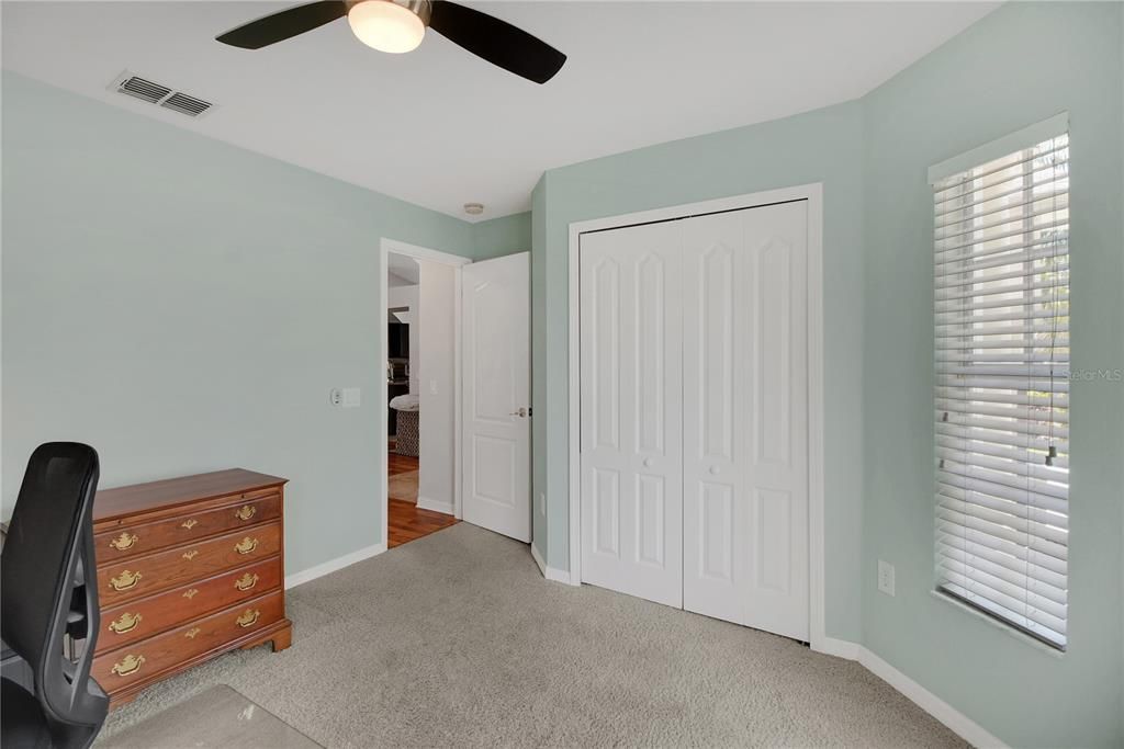 For Sale: $365,000 (4 beds, 3 baths, 1831 Square Feet)