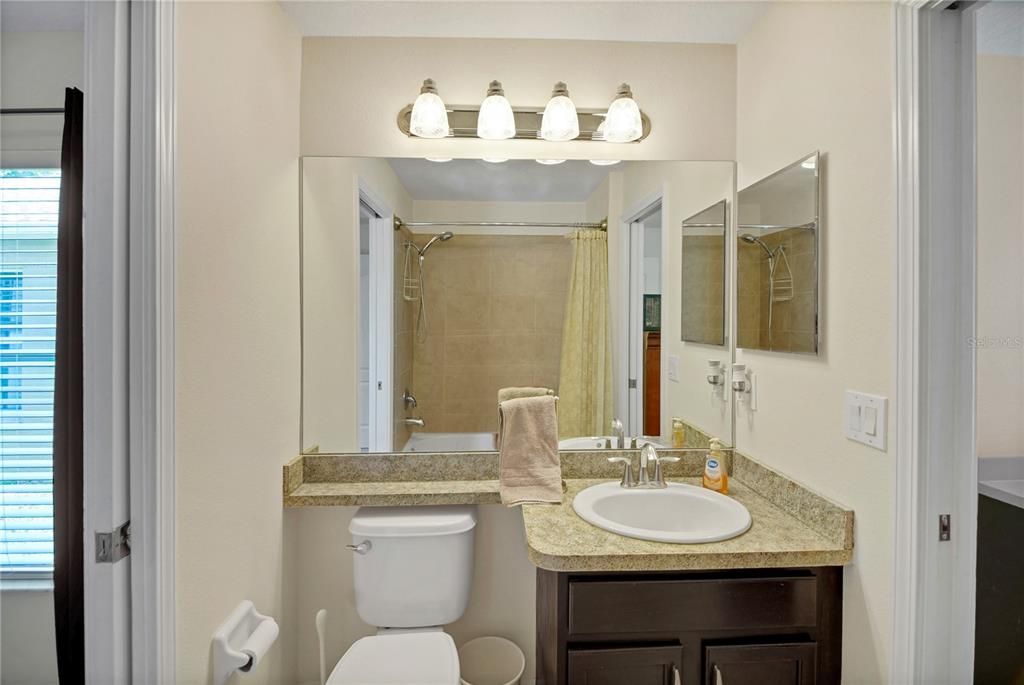 For Sale: $365,000 (4 beds, 3 baths, 1831 Square Feet)
