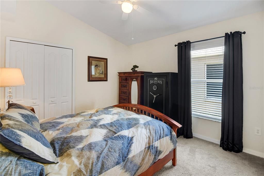 For Sale: $365,000 (4 beds, 3 baths, 1831 Square Feet)