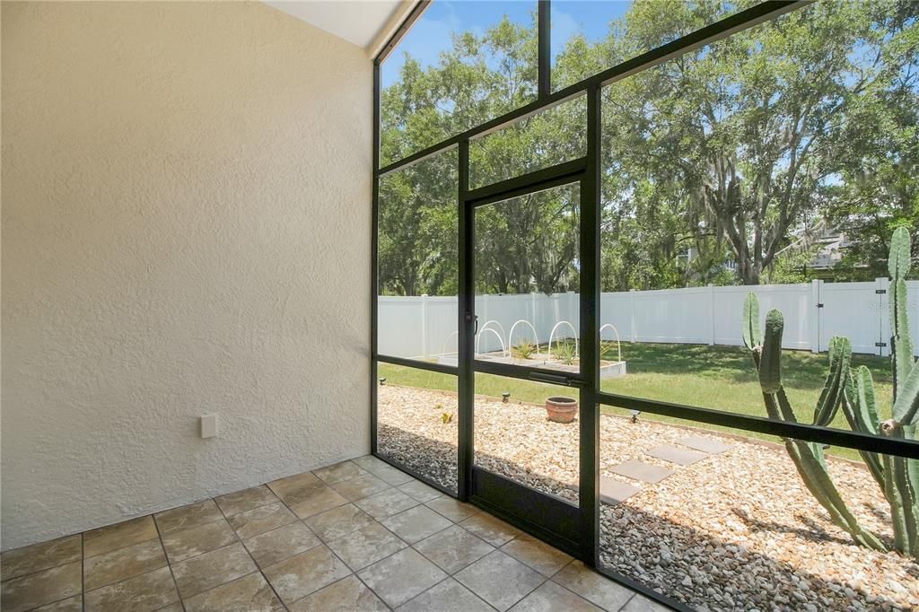 For Sale: $365,000 (4 beds, 3 baths, 1831 Square Feet)