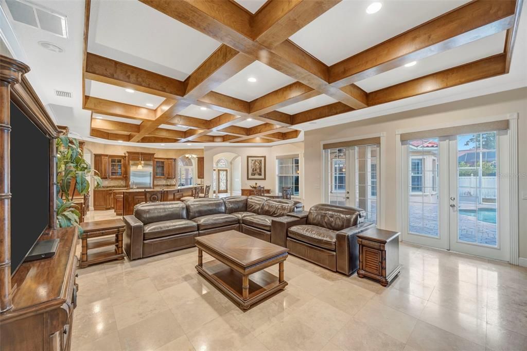 En Venta: $1,695,000 (5 camas, 4 baños, 4914 Pies cuadrados)