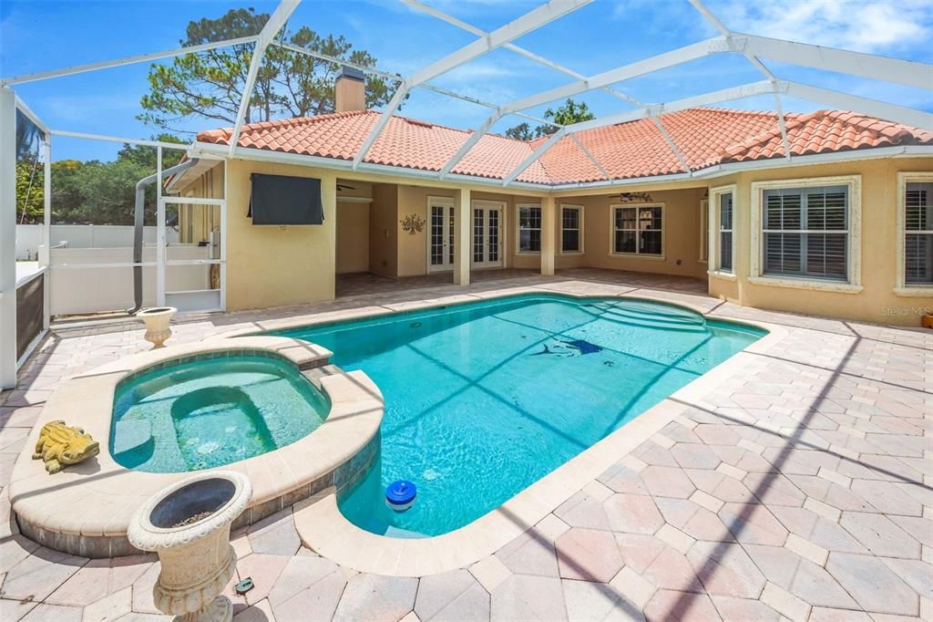 En Venta: $1,695,000 (5 camas, 4 baños, 4914 Pies cuadrados)