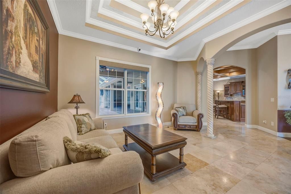 En Venta: $1,695,000 (5 camas, 4 baños, 4914 Pies cuadrados)