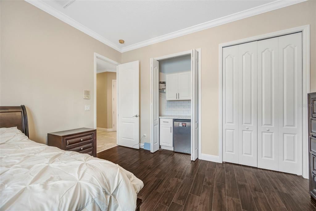 En Venta: $1,695,000 (5 camas, 4 baños, 4914 Pies cuadrados)