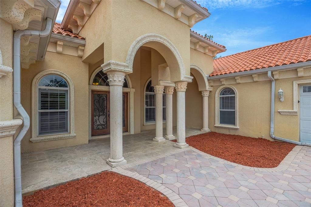 En Venta: $1,695,000 (5 camas, 4 baños, 4914 Pies cuadrados)