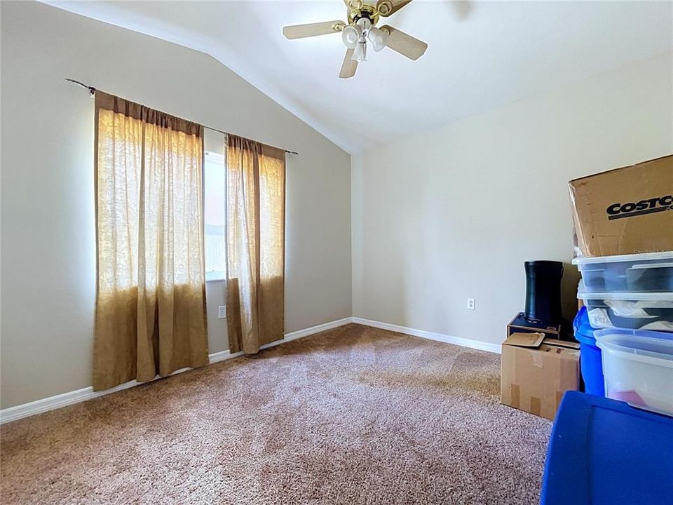 For Sale: $499,900 (5 beds, 3 baths, 2060 Square Feet)