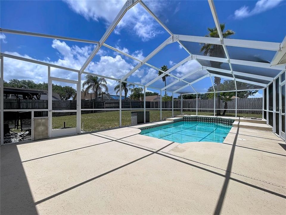 For Sale: $499,900 (5 beds, 3 baths, 2060 Square Feet)