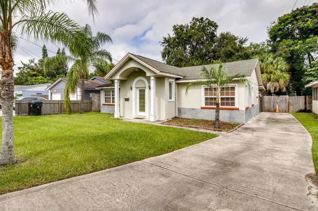В аренду: $3,000 (3 спален, 2 ванн, 1558 Квадратных фут)