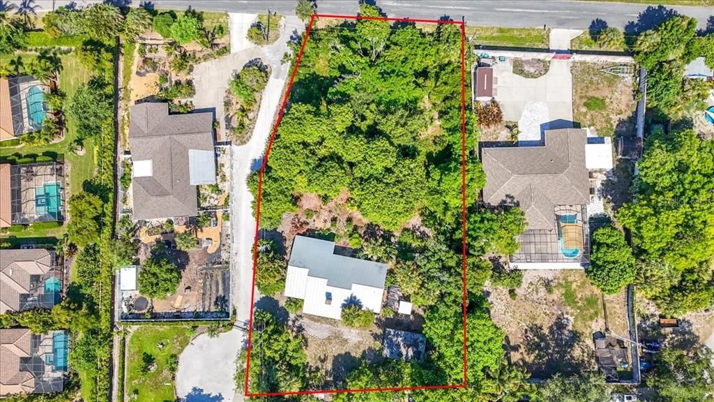 For Sale: $449,000 (2 beds, 1 baths, 1211 Square Feet)