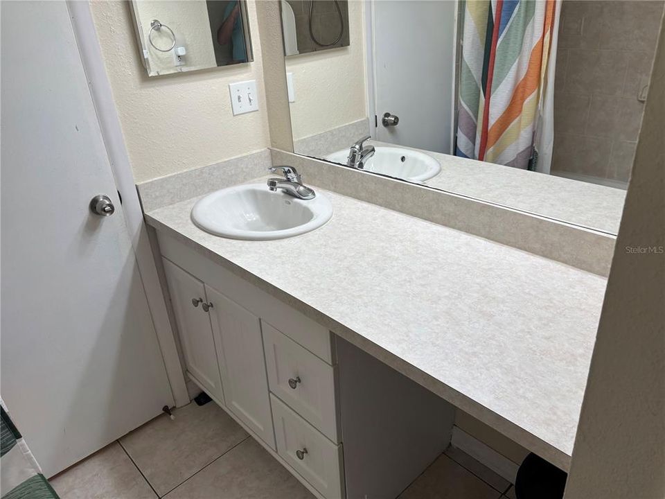 For Sale: $259,000 (2 beds, 2 baths, 1050 Square Feet)