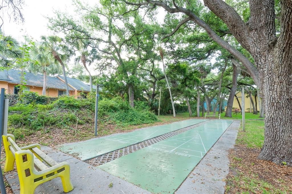 For Sale: $259,000 (2 beds, 2 baths, 1050 Square Feet)