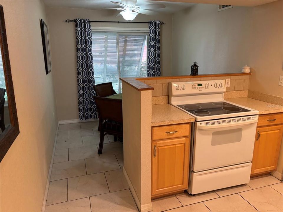 For Sale: $259,000 (2 beds, 2 baths, 1050 Square Feet)