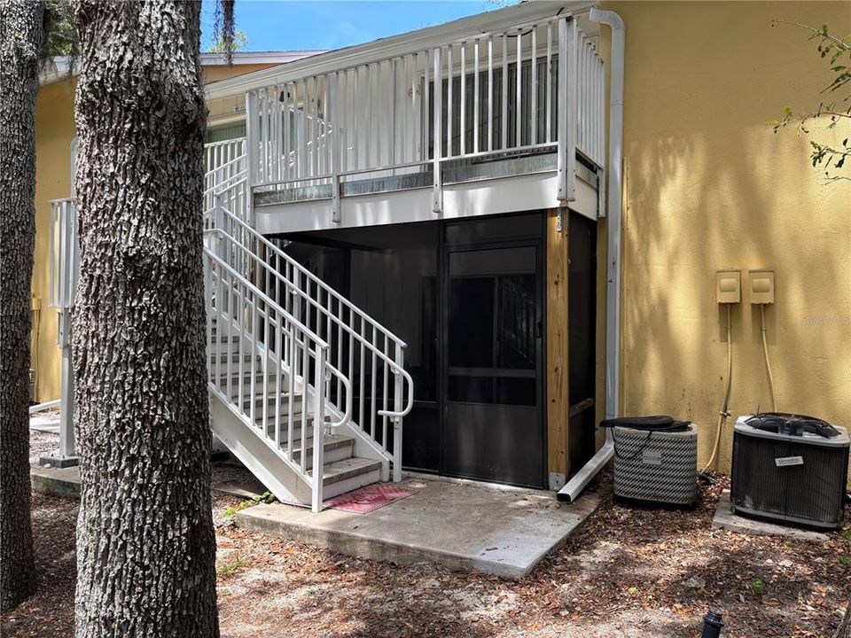 For Sale: $259,000 (2 beds, 2 baths, 1050 Square Feet)